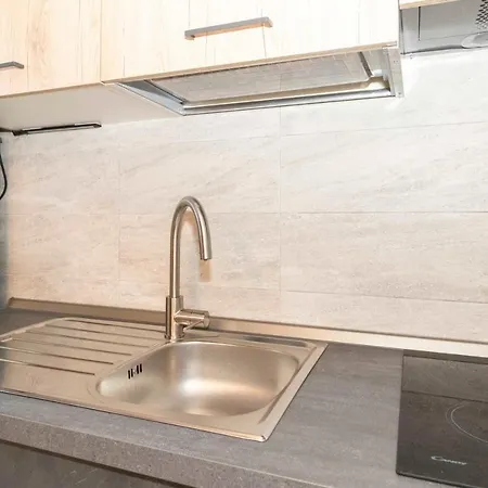 Apartment Santa Chiara Near Piazza Statuto